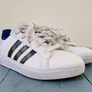 Adidas Unisex-Kids Grand Court 2.0 White/Camo Sneakers Size: 13K